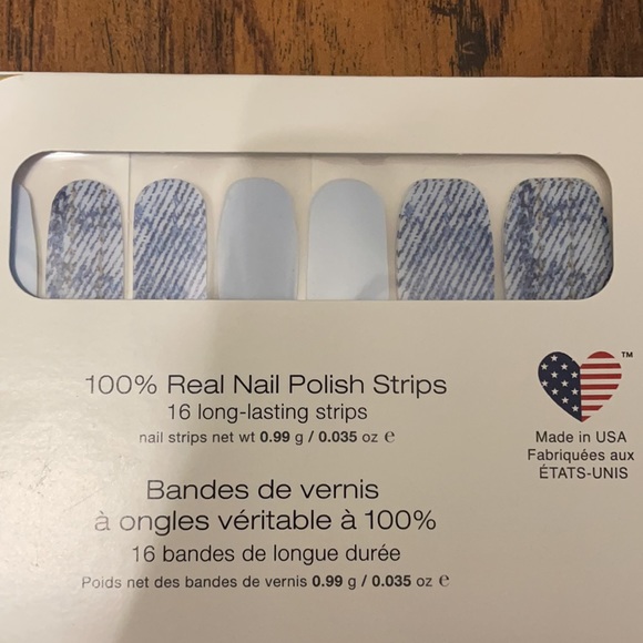NIP Color Street Blue Jean Baby Nail Strips - Picture 2 of 5